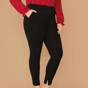 Black skinny trousers with pockets